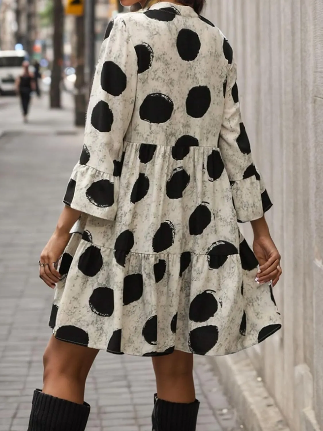 Akivide Womens Casual Boho Ruffle Long Sleeve Dress Summer Floral Print V Neck Dress Loose Tiered Swing Flowy Mini Dress