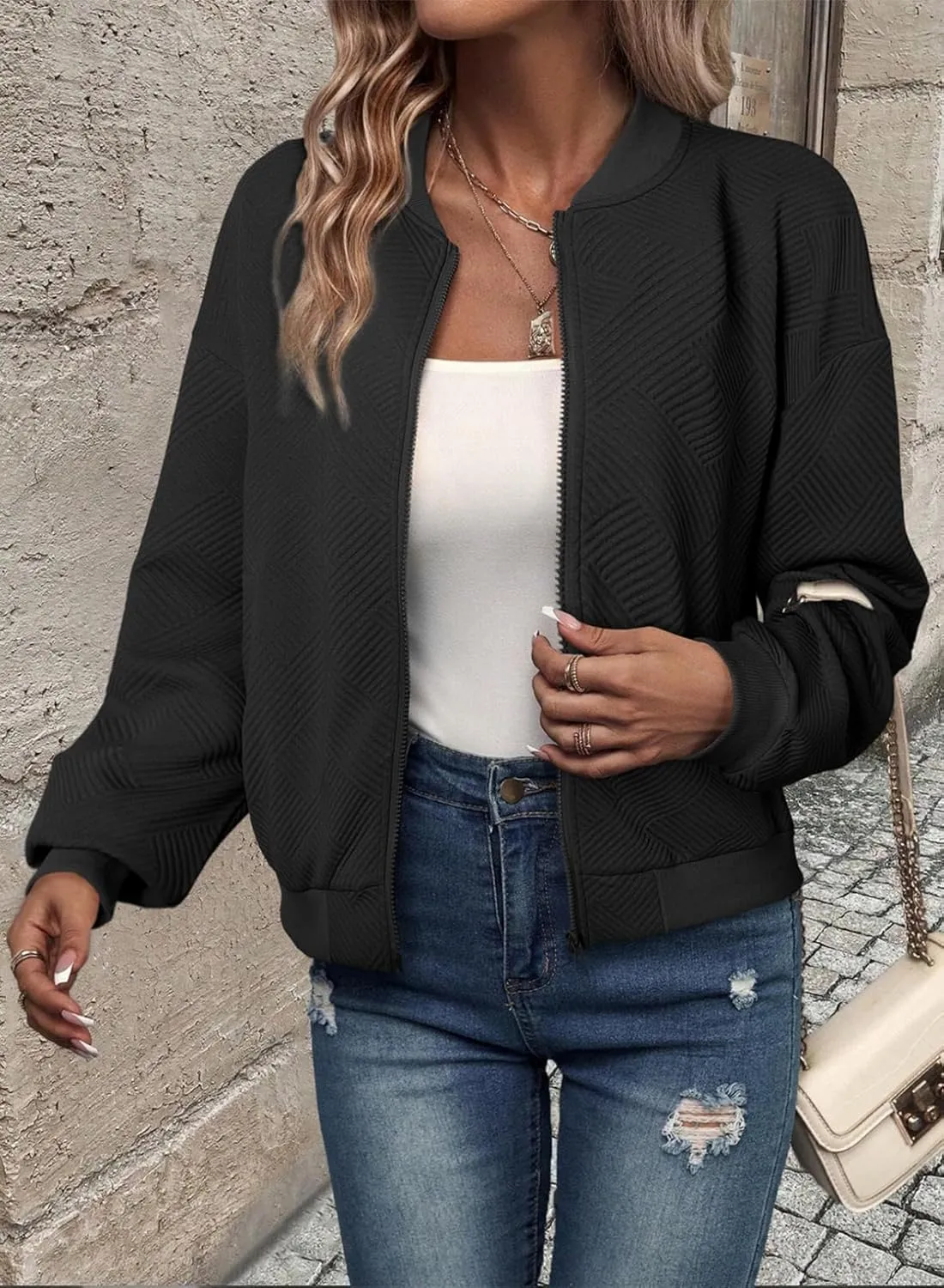 Bomber Jacket Women Lightweight Zip Up Quilted Jackets Fall 2024 Dressy Casual Full Zip Hoodies with Hidden Pockets