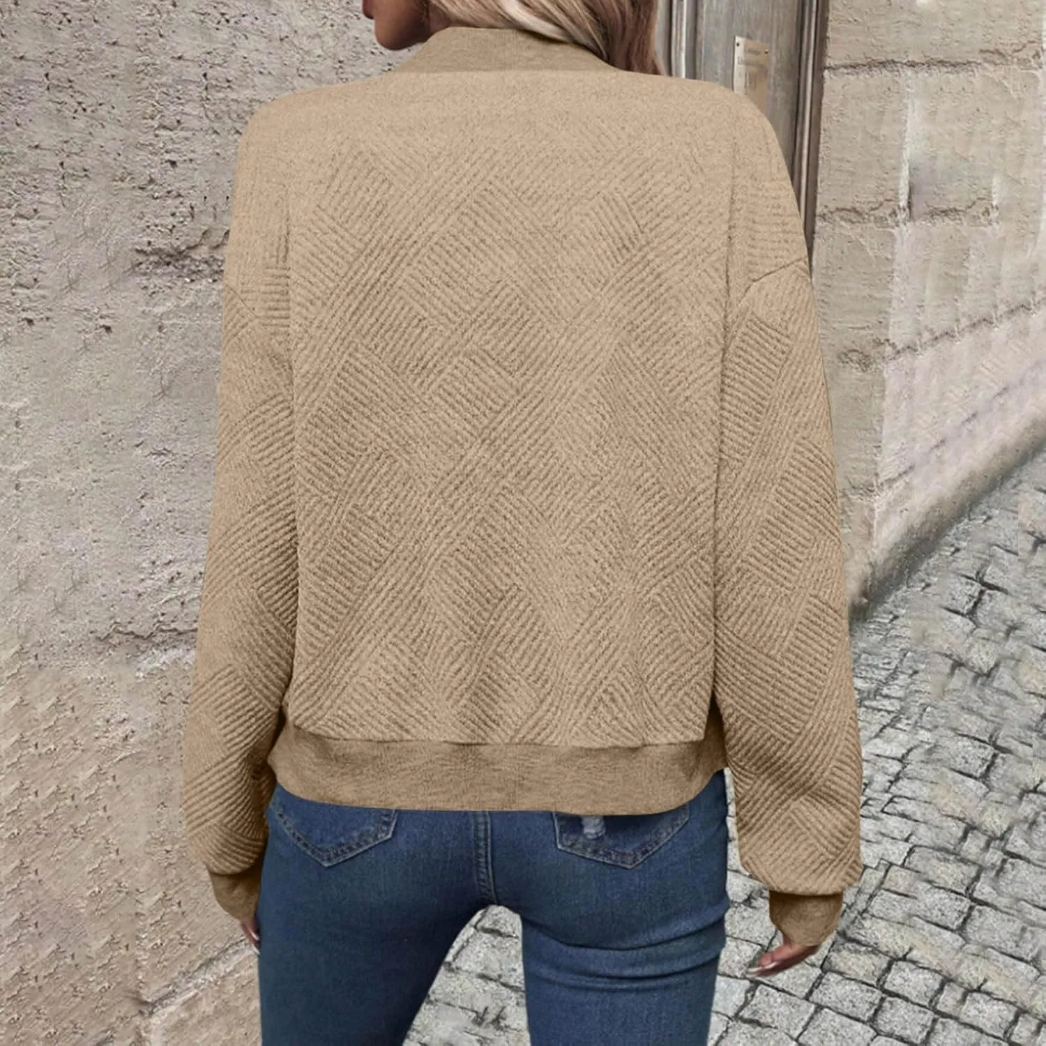 Bomber Jacket Women Lightweight Zip Up Quilted Jackets Fall 2024 Dressy Casual Full Zip Hoodies with Hidden Pockets