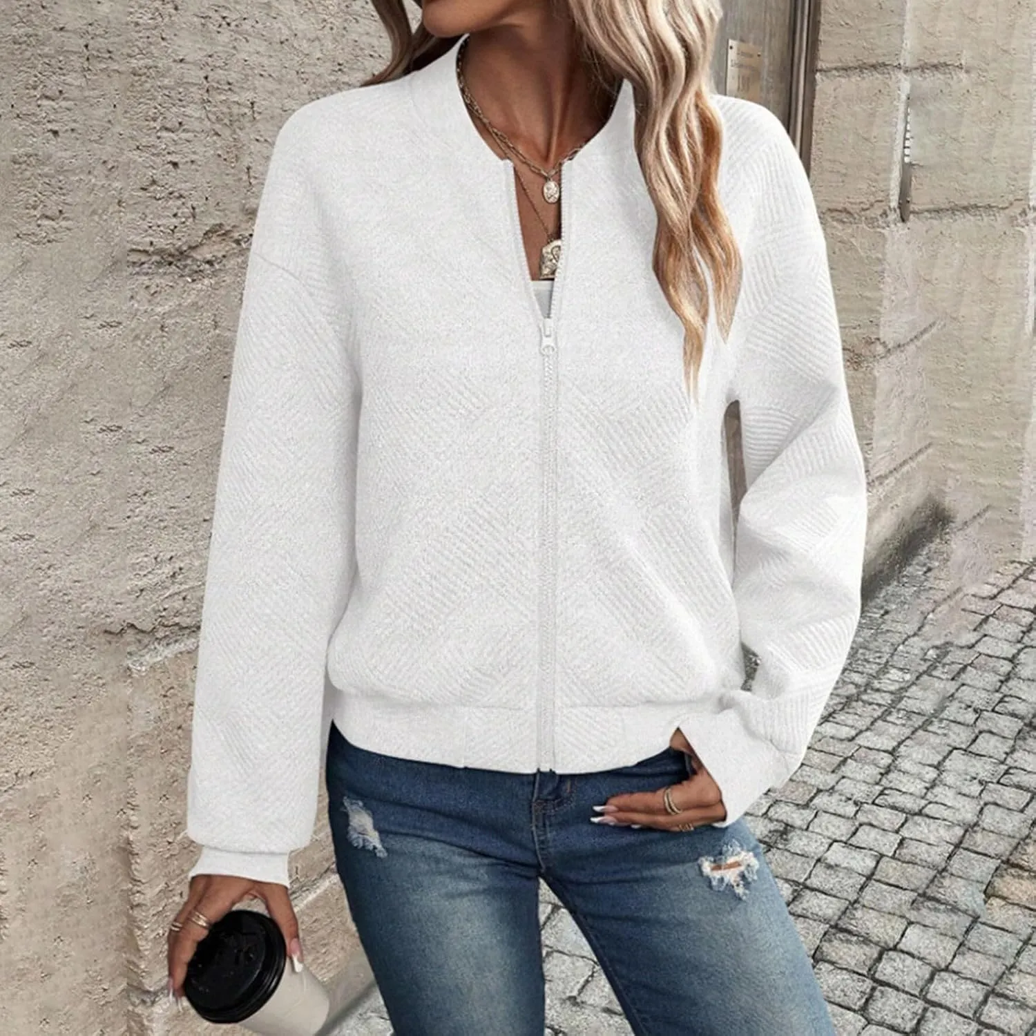 Bomber Jacket Women Lightweight Zip Up Quilted Jackets Fall 2024 Dressy Casual Full Zip Hoodies with Hidden Pockets