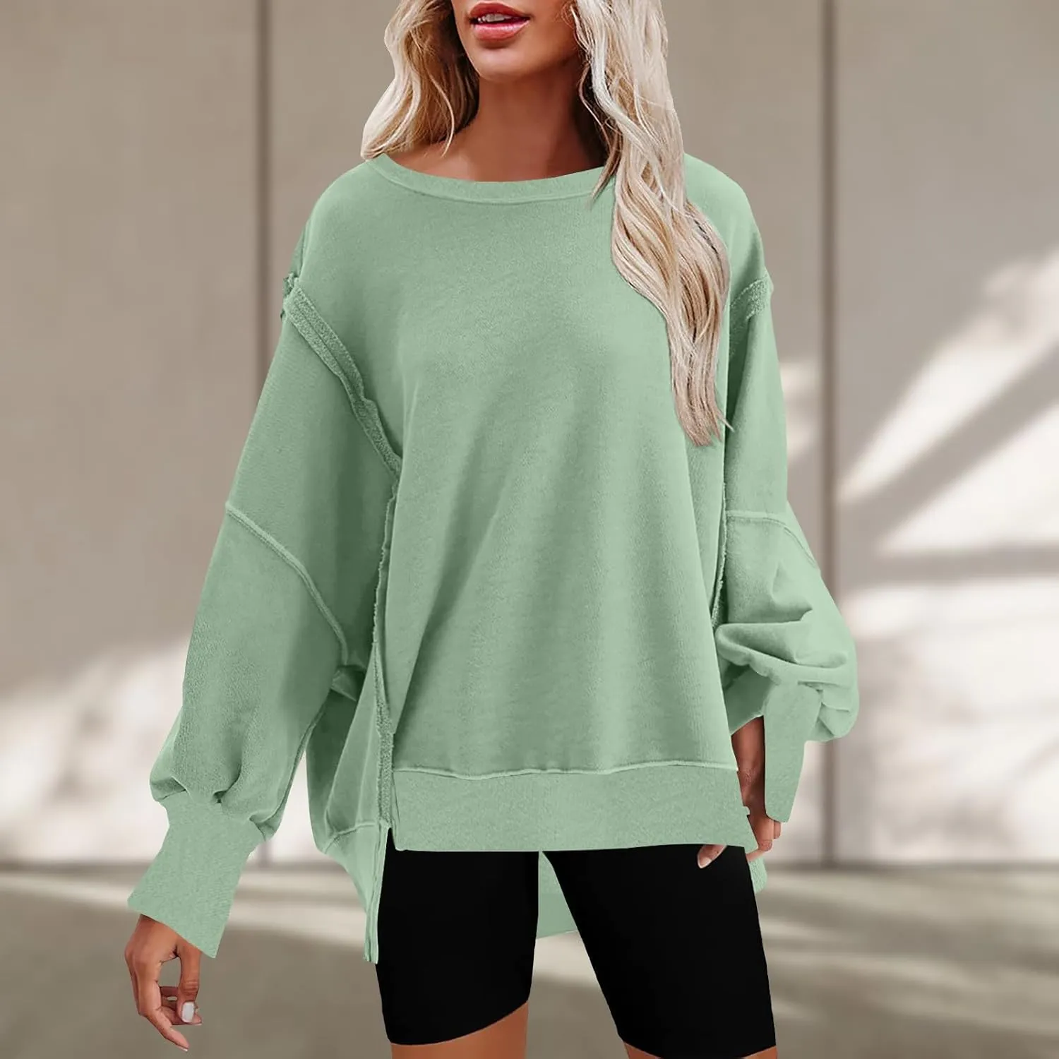 SMIDOW Womens Oversized Crewneck Sweatshirts Hoodies Fall 2023 Fashion Warm Y2k Clothes Casual Slit Sloucthy Pullover Tops