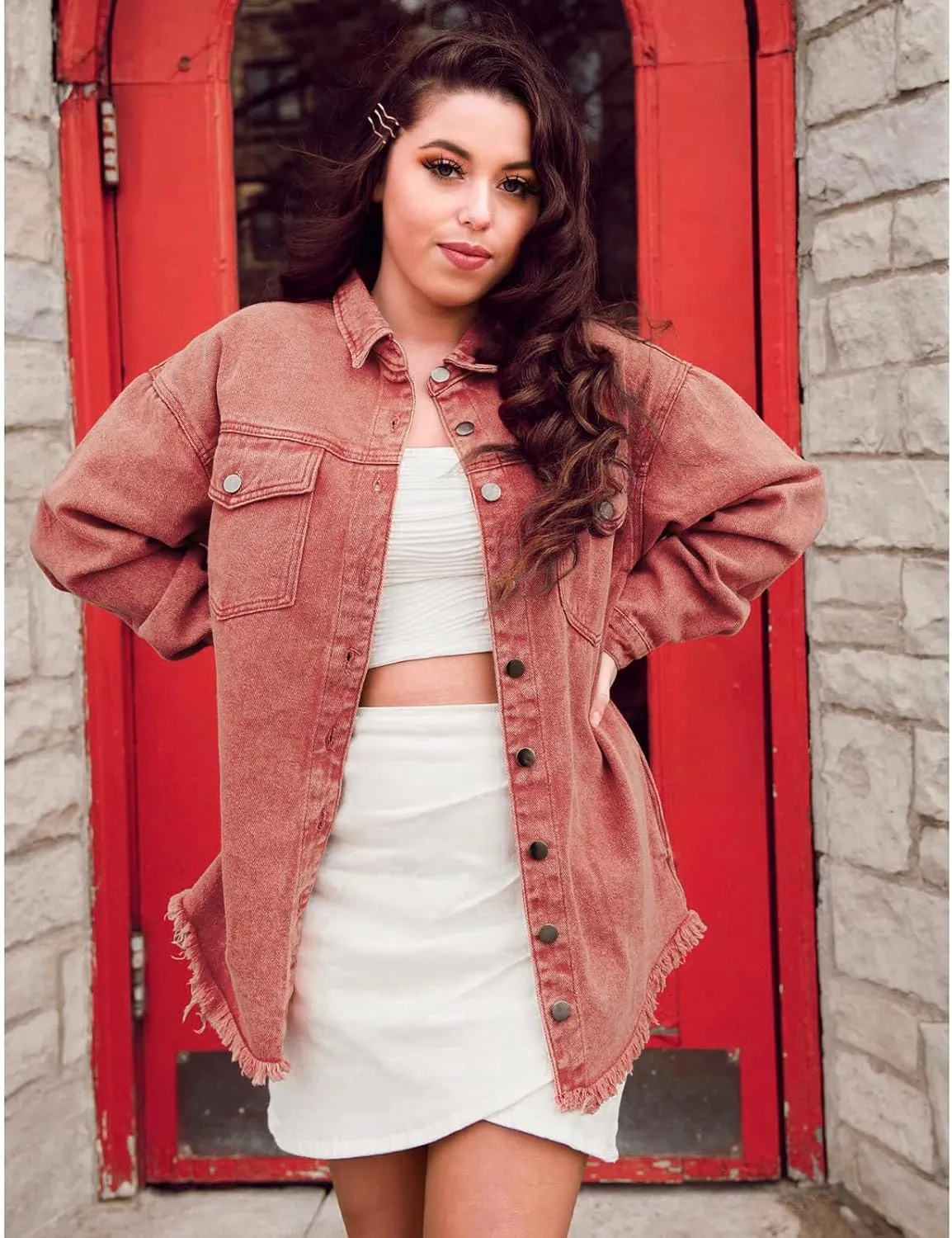 Vetinee Womens Oversized Button Up Frayed Hem Shacket Long Sleeve Pockets Denim Jean Jacket
