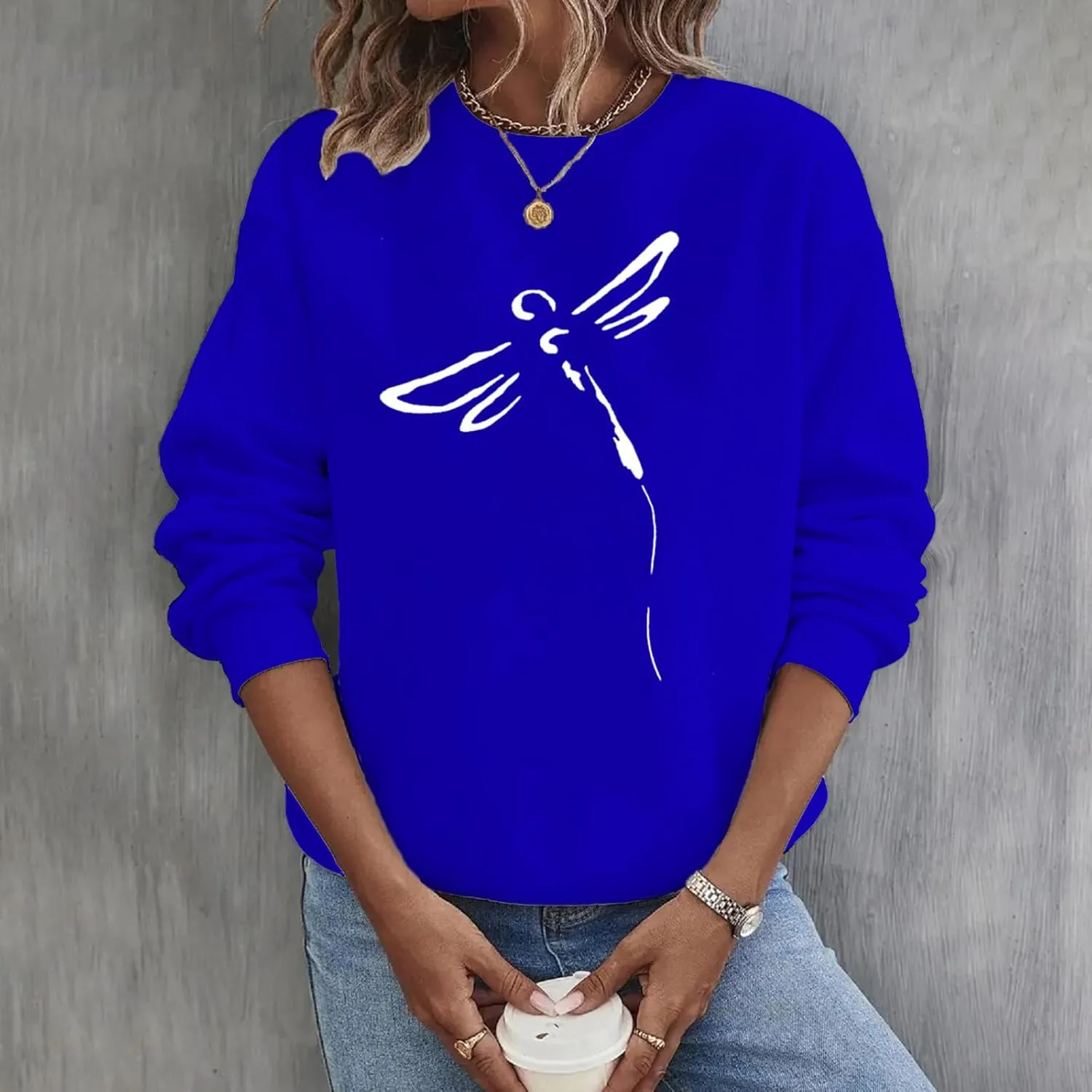 Women's Long Sleeve Pullover 2024 Fall Casual Comfy Loose Shirts Trendy Dragonfly Pattern Print Round Neck Sweatshirt