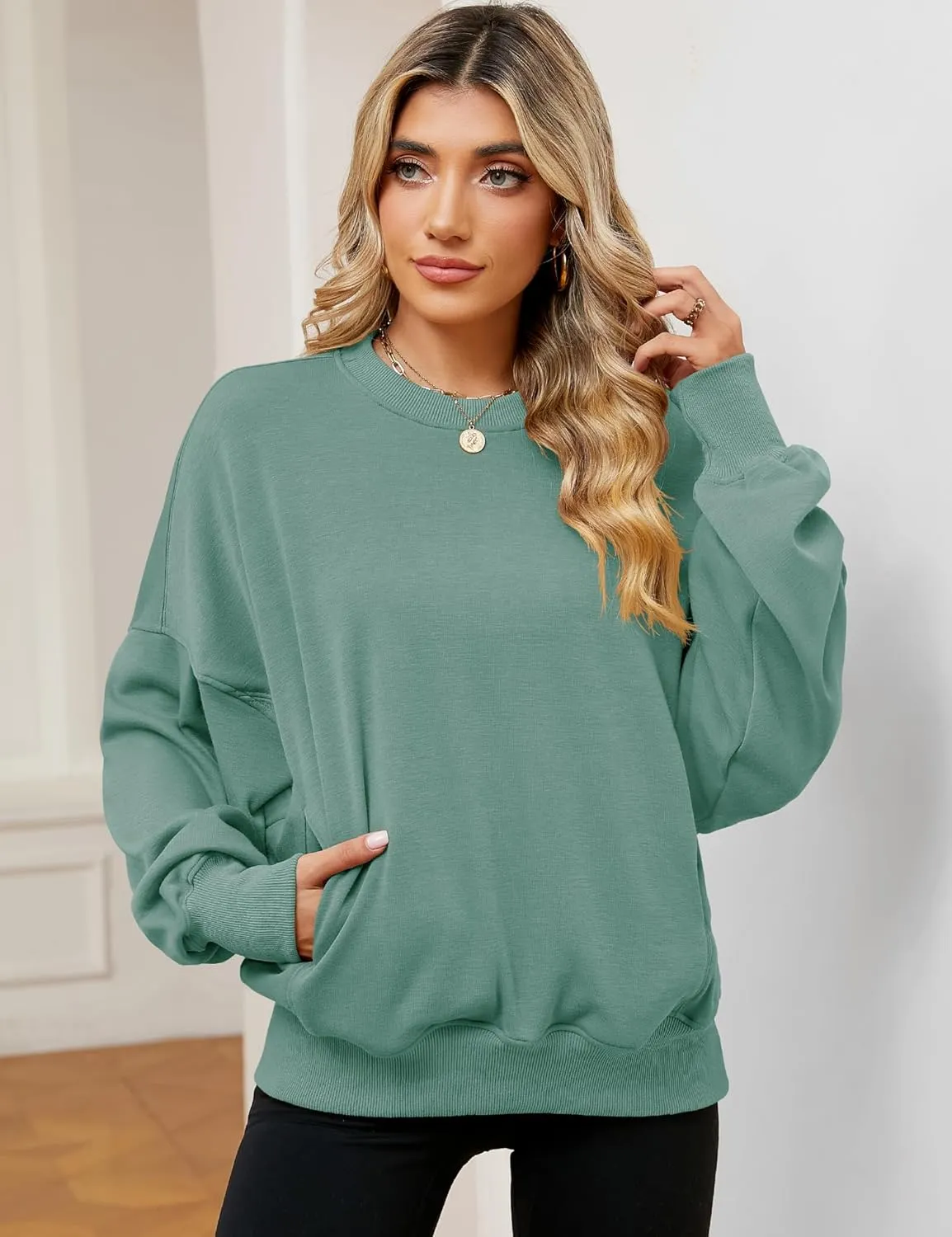 ZHENWEI Sweatshirts for Women Crewneck Pullover Sweaters with Pockets